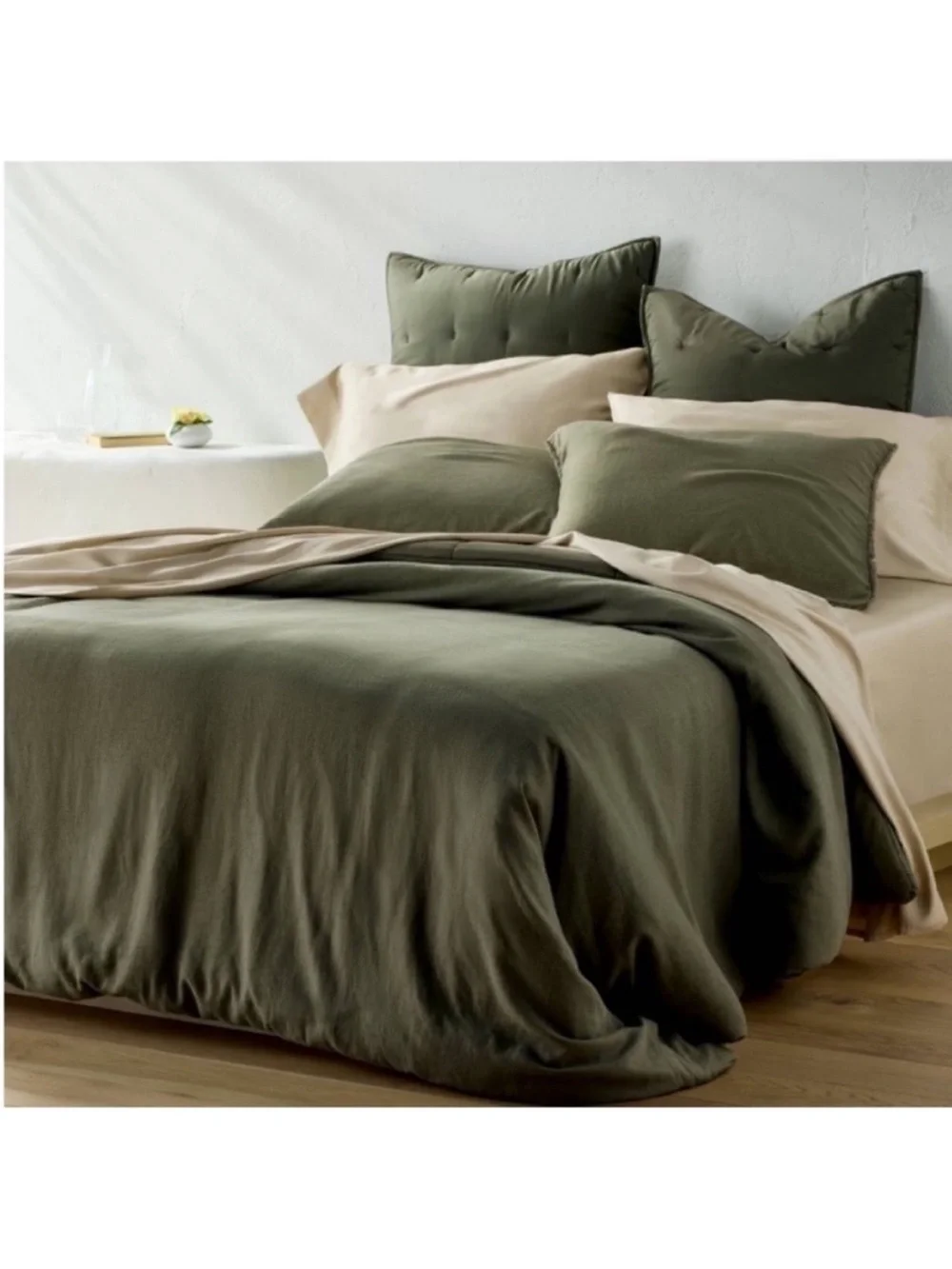 NWT Full/Queen Heavyweight Linen Blend Comforter and Sham Set Olive Green